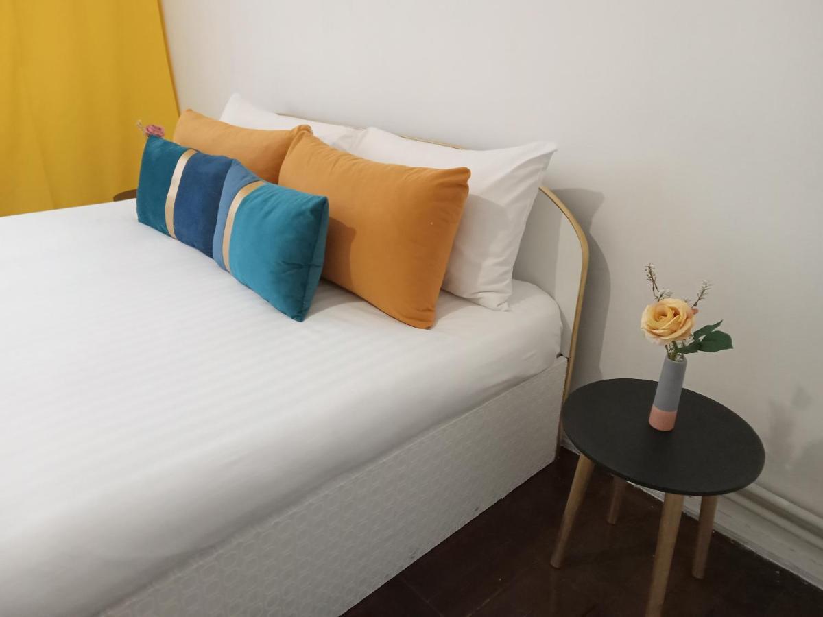 Apartment Yellow